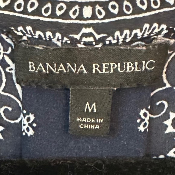 Banana Republic Dark blue with White Paisley Pattern sleeveless Size M - Picture 3 of 6